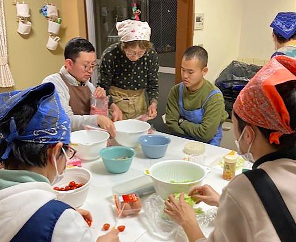 共に道を開拓｢親なき後｣思い　遅咲きの子たち 伸びしろ大(2026/05/25)