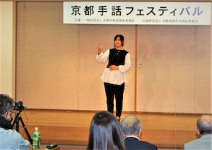 ３年ぶり対面の力強さ/情感・思い・志伝わる/中学生から社会人・15人｢スピーチ｣（23/02/20）